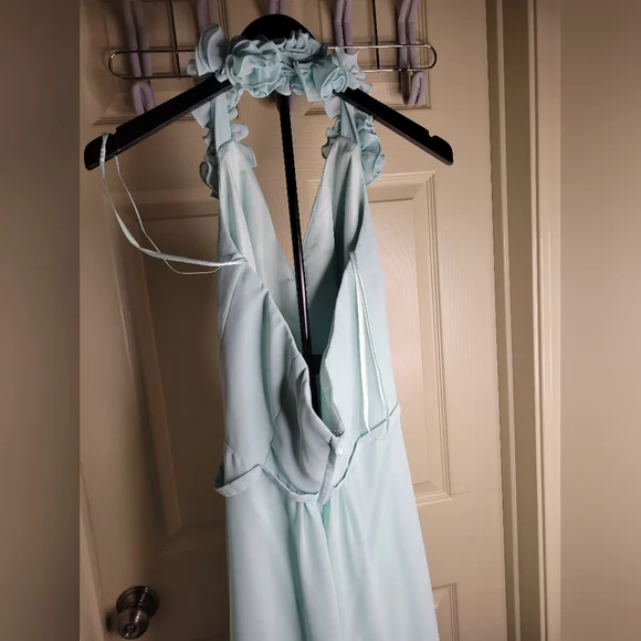 Elegant Halter Neck Light Blue Dress - Picture 4 of 9